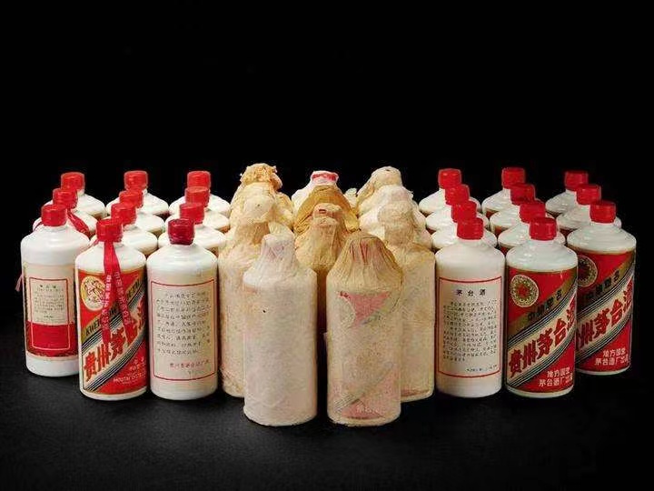 高昌15年茅台礼盒回收多少钱商家[回收茅台酒商家]